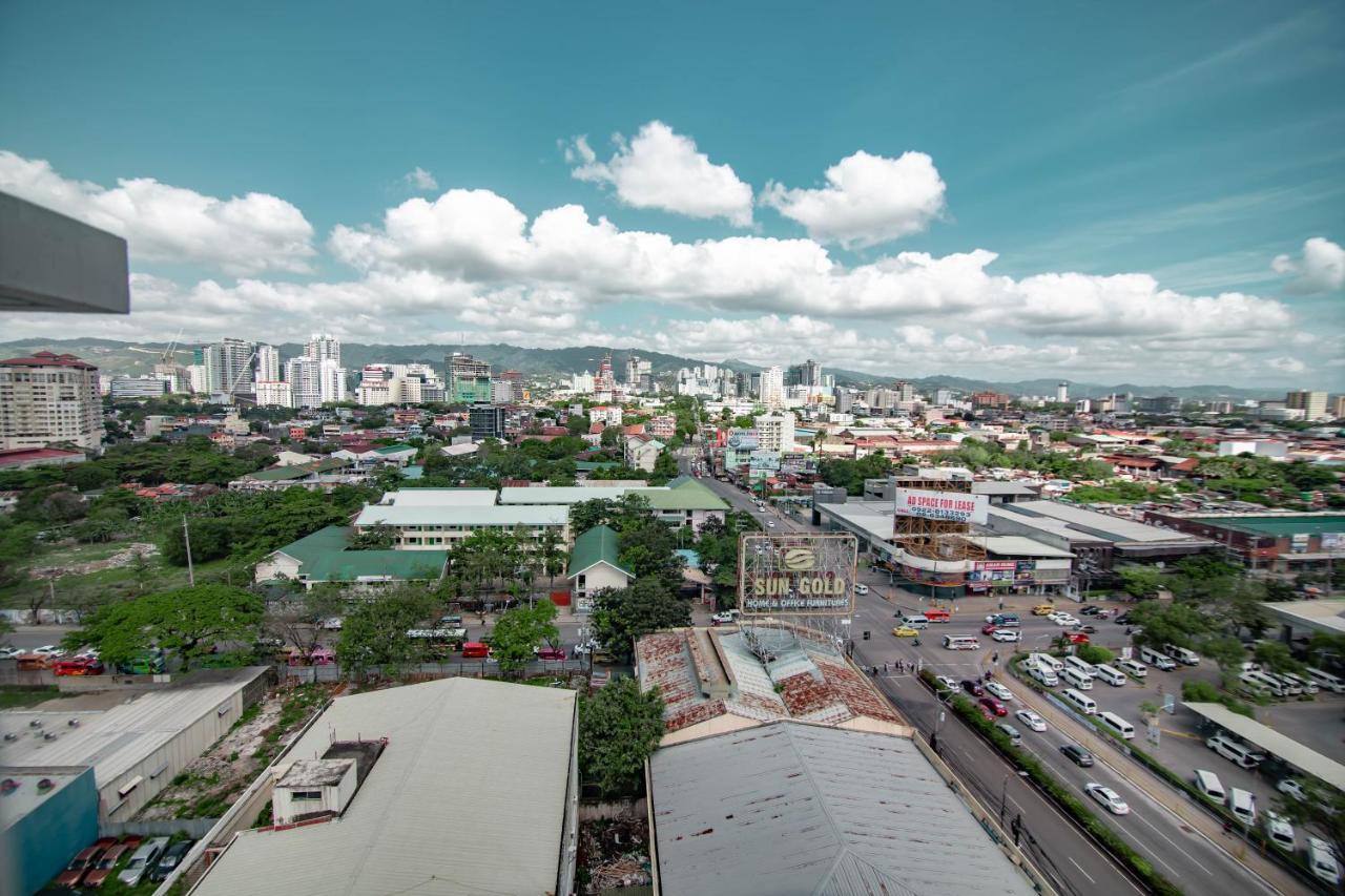 Migas Haven At Sunvida Tower Across Sm City Cebu Zewnętrze zdjęcie